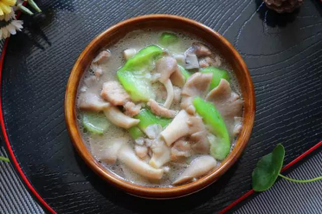 产后妈妈喝这些汤催乳不长肉,产后催乳汤推荐