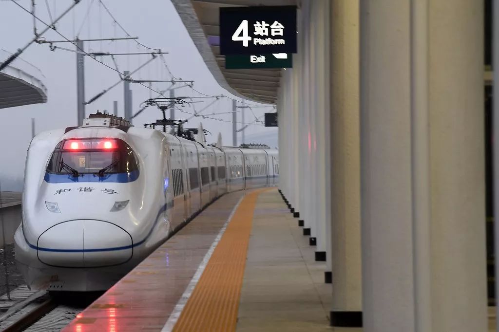 开高铁是在干嘛,开高铁是什么感觉