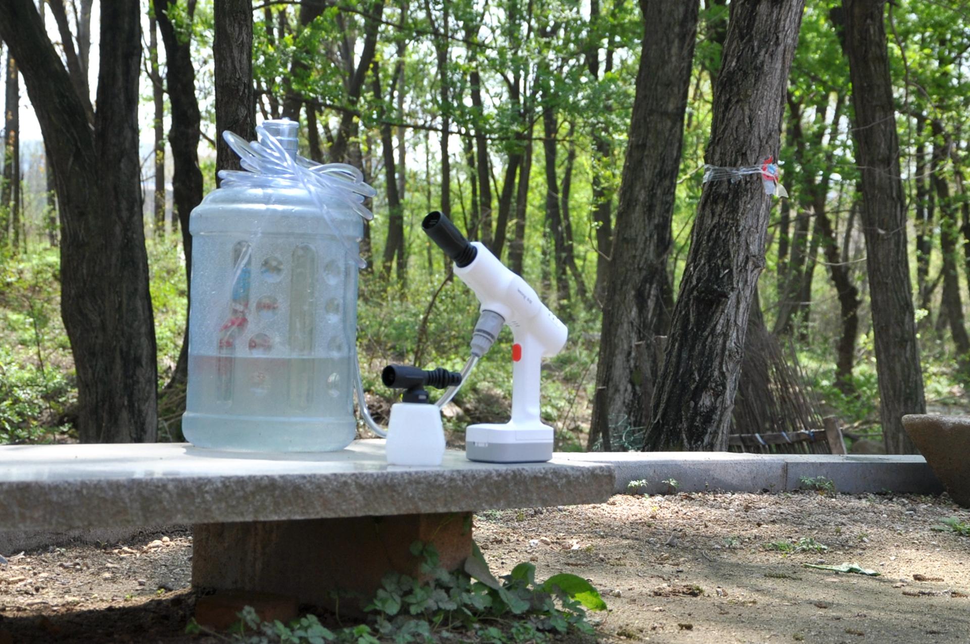 乐空手持锂电洗车机评测,便携洗车机220v高压家用