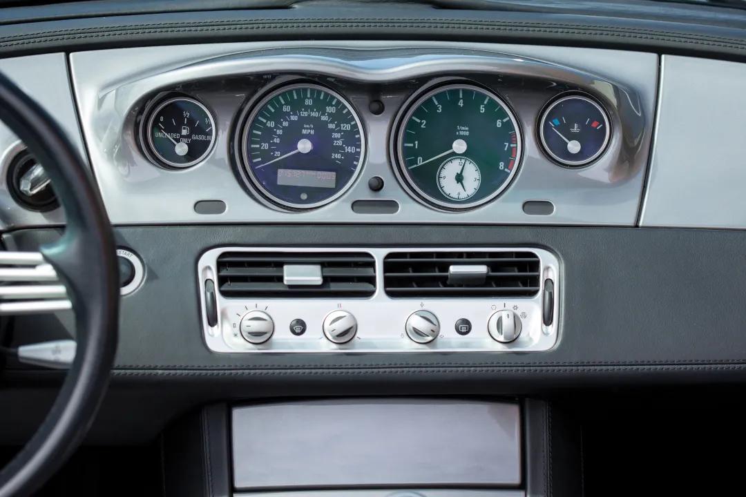 宝马z82020款,宝马z8哪一年的