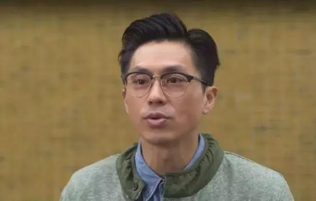 tvb花旦晒与老公合照庆结婚三周年,tvb名嘴年轻照