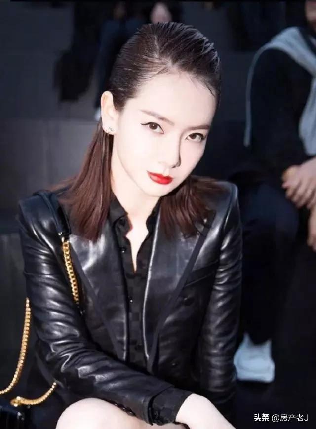 褶皱的皮衣服怎么快速弄平,皮衣皱了洗了弄平小技巧