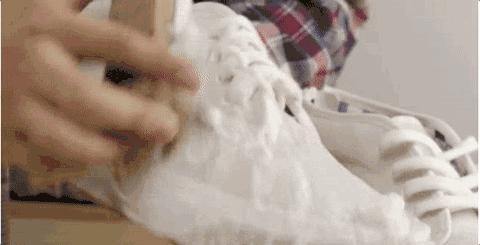 小白鞋的清洗妙招用过的都说好,小白鞋如何清洗才能更干净不发黄