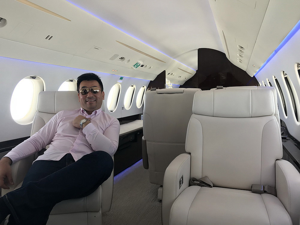 轻型飞机体验,猎鹰8x起飞