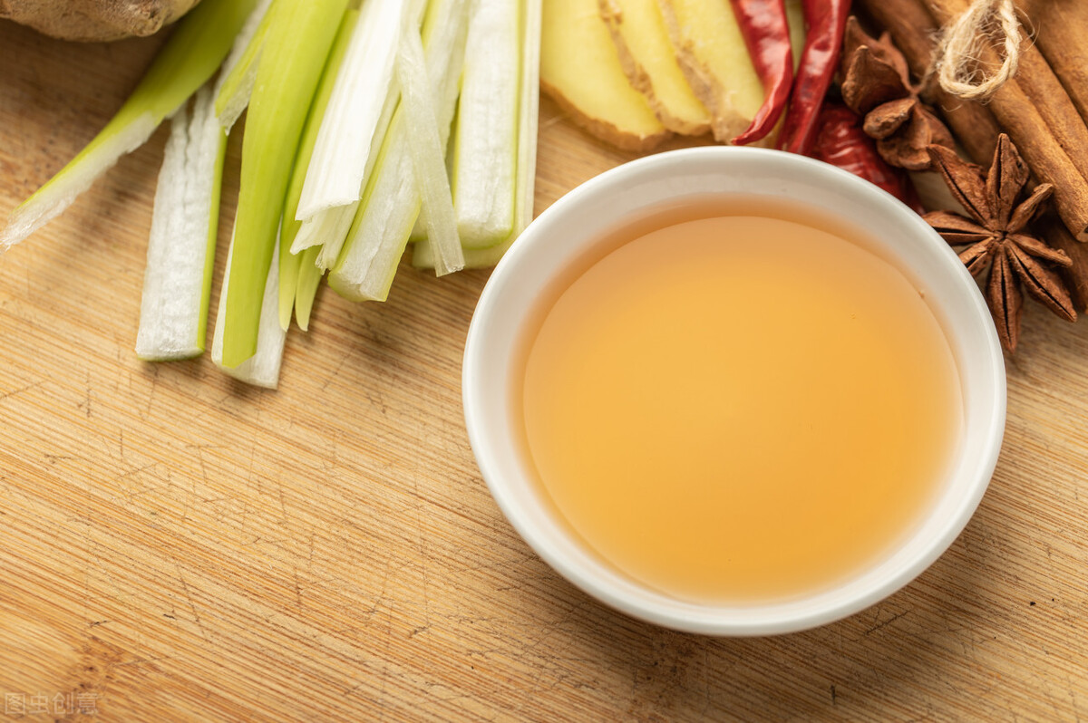 从“葱姜水”到“葱姜酒胡椒料水”，厨师们藏住了烹饪的秘密