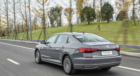 试驾全新一代*萨特帕**，1.4t发动机动力输出线性，驾乘体验更舒适