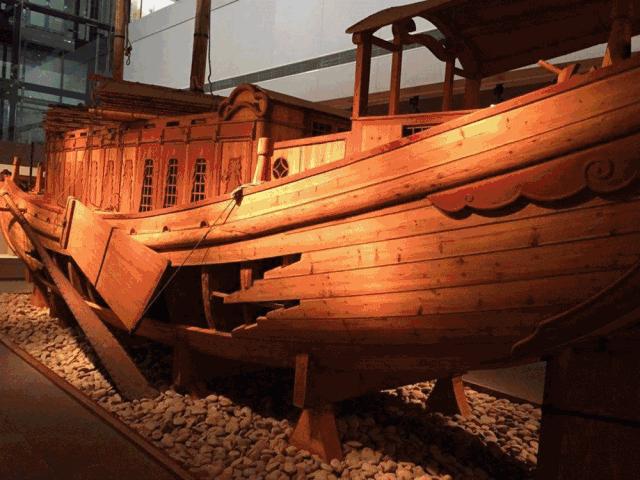 厉害了我的新东方,厉害了我的浦东