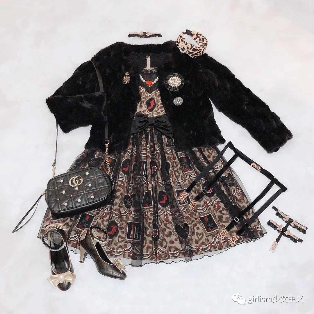 Lolita协会会长美沙子教你做“痛lo”？地球人混搭Lo装推荐