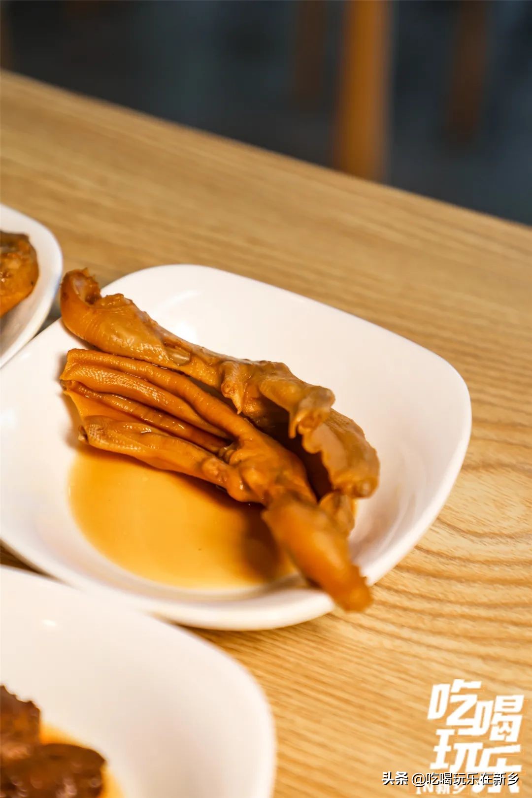 够狠！配料无限加！10余种卤味儿！新乡臭哥儿螺蛳粉拯救你