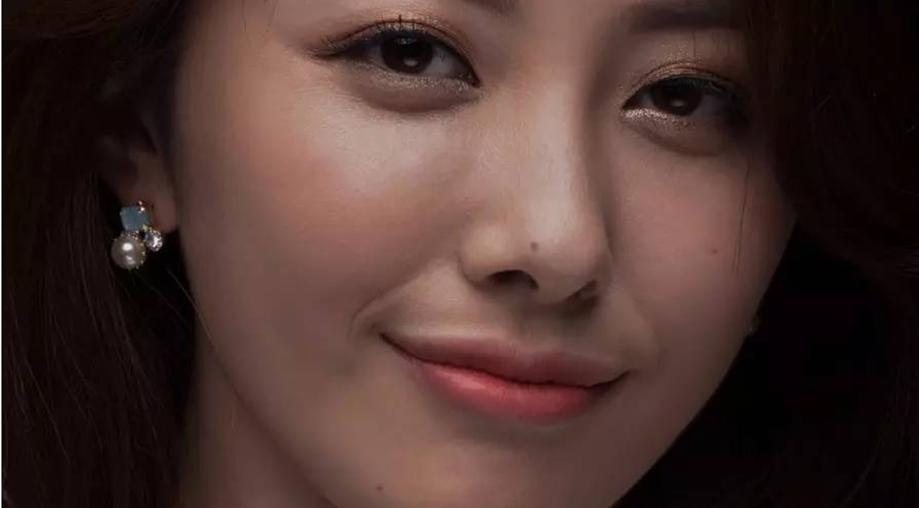 ps教程商业人像双曲线磨皮技巧,ps新手快速入门教程人像磨皮