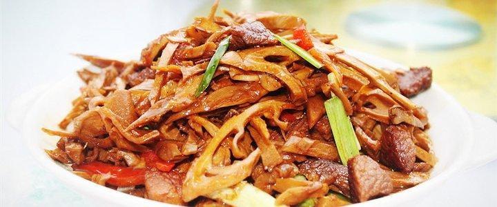 笋干烧肉这样做香而不腻酥烂入味,笋干烧肉喷香入味超级下饭