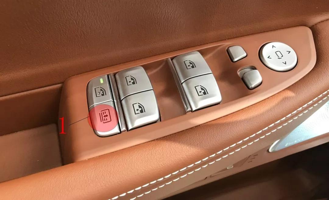 宝马车上的按键功能图解大全,宝马车内按键功能图介绍