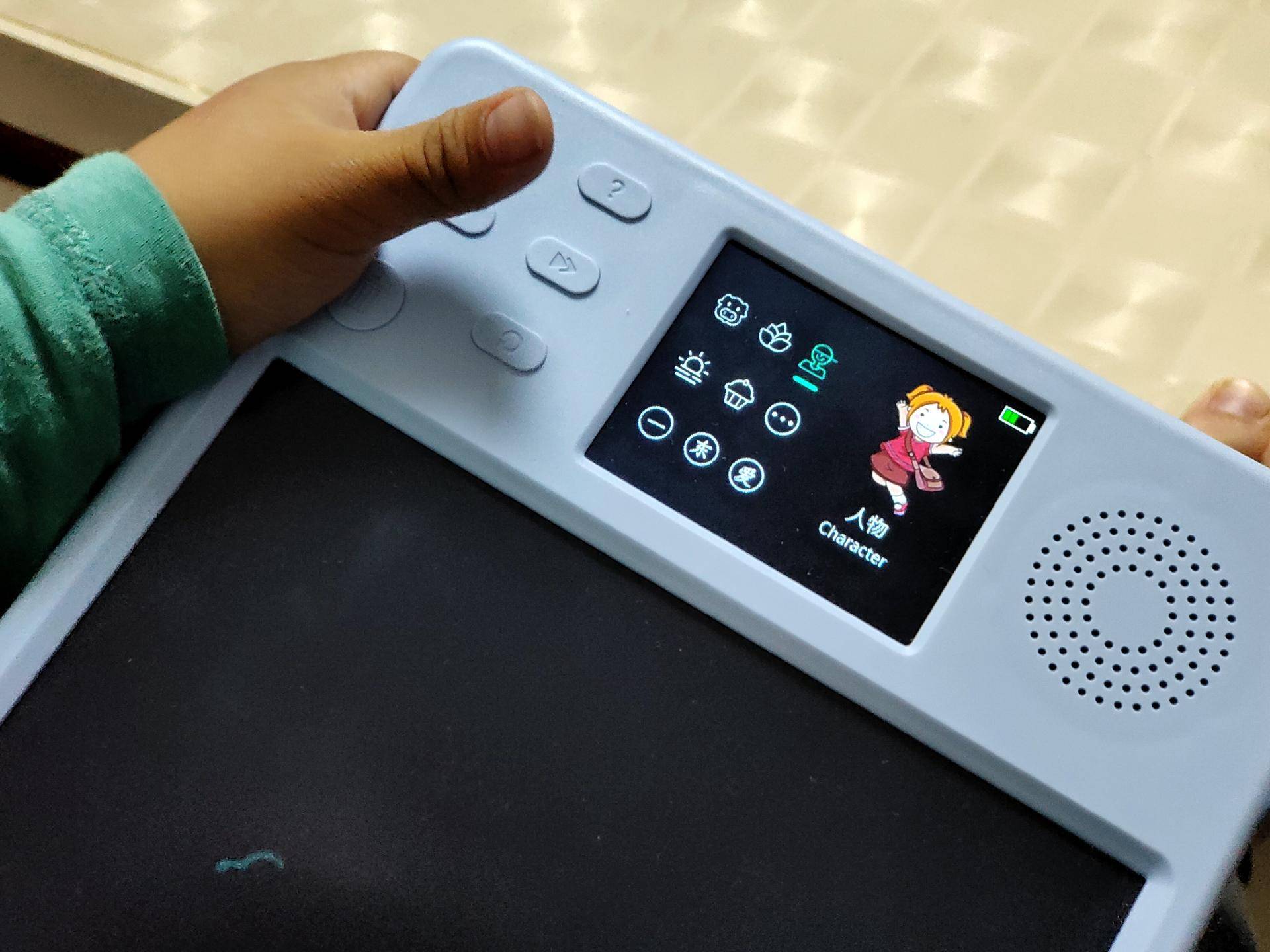 小寻智能画板哪个款功能更多,小寻画板和tintzone