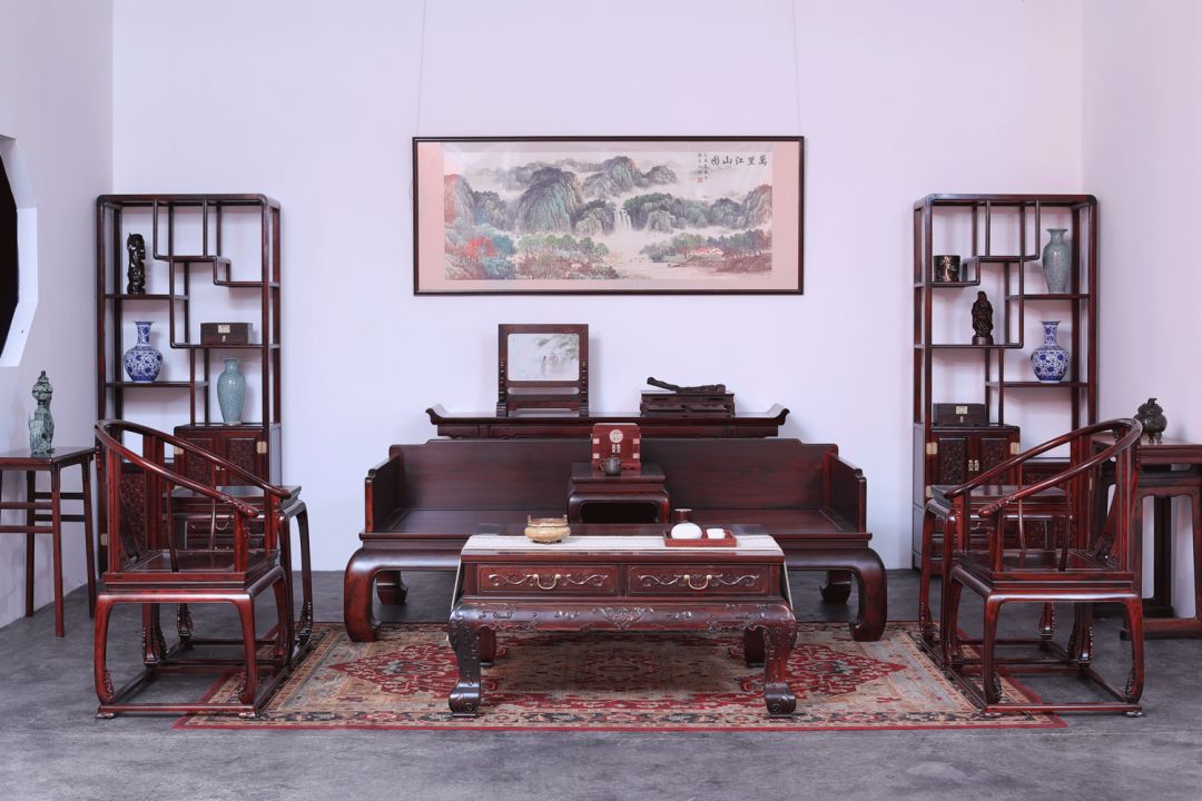 罗汉床当客坐,罗汉床上座