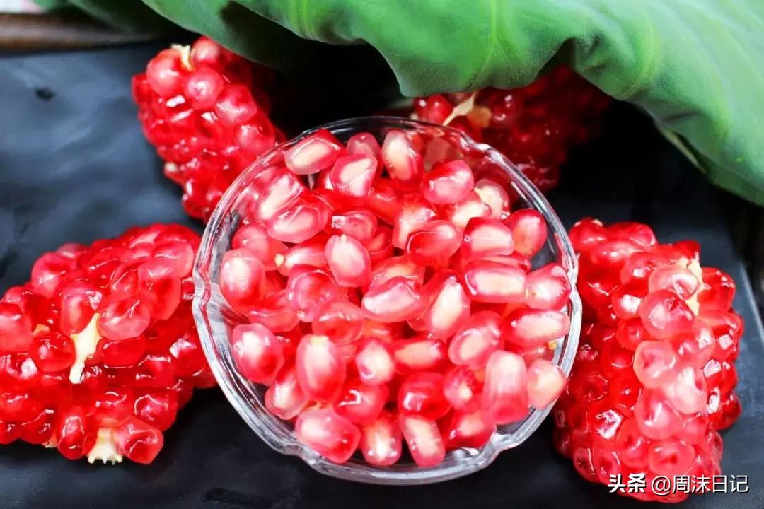 云南突尼斯软籽石榴爆汁不吐籽,甘甜爆汁突尼斯软籽石榴