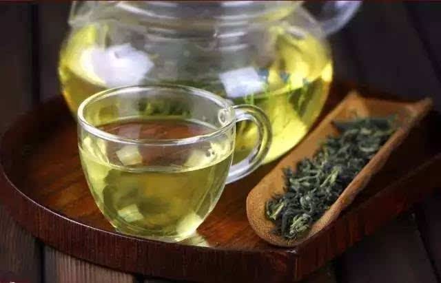 常喝荷叶茶能消脂肪吗,荷叶茶对降血脂有帮助吗