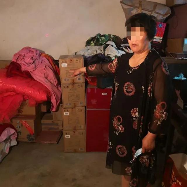 警方捣毁酒吧,酒吧藏玄机