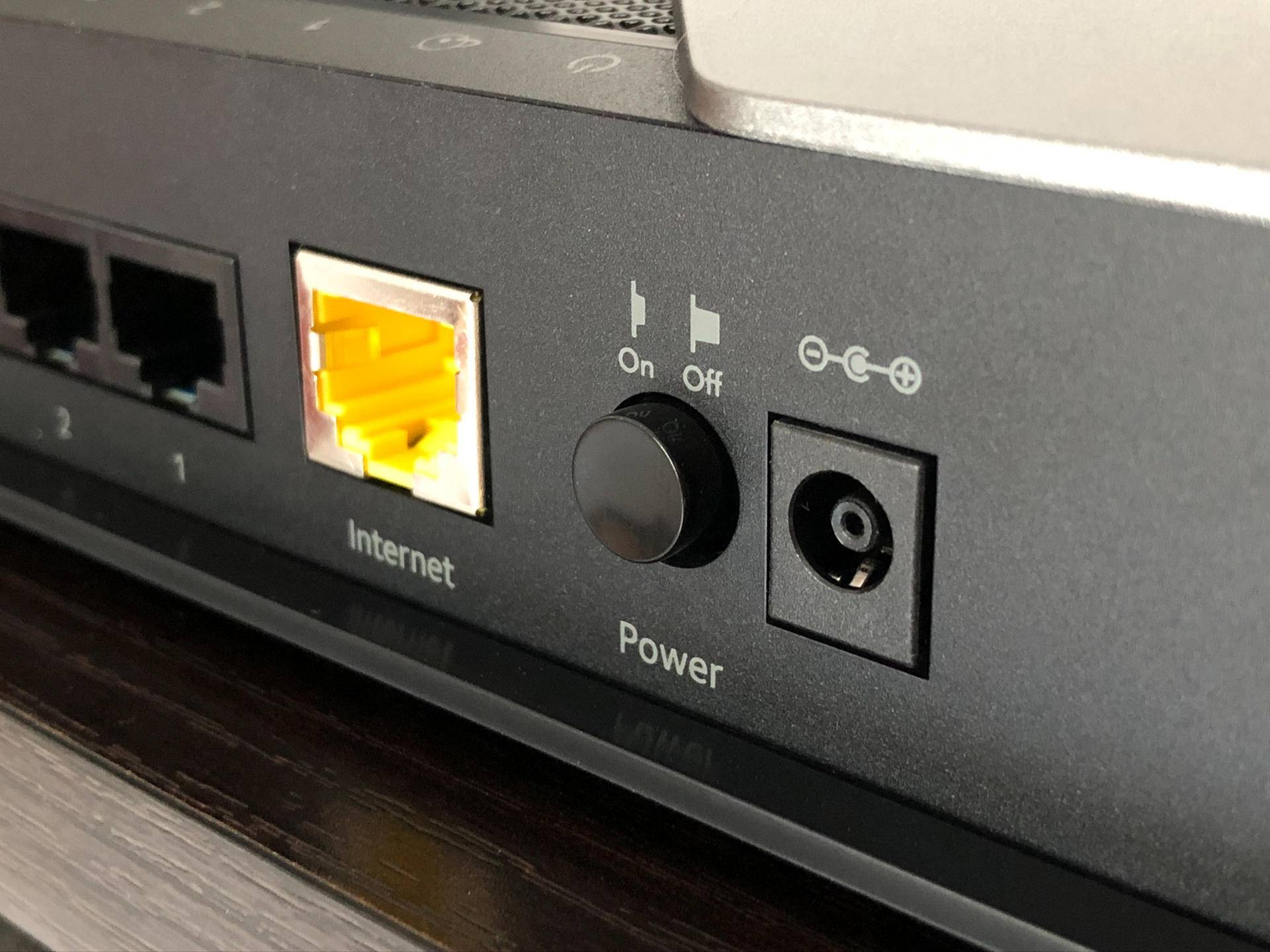 网件r6100路由器评测,网件r8000路由器评测