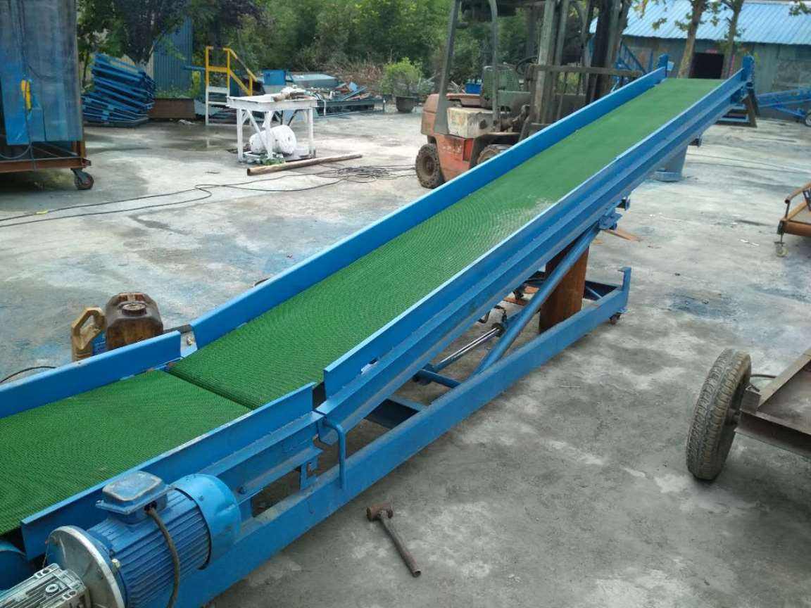 大型皮带输送机的结构简单,皮带输送机设计从零开始