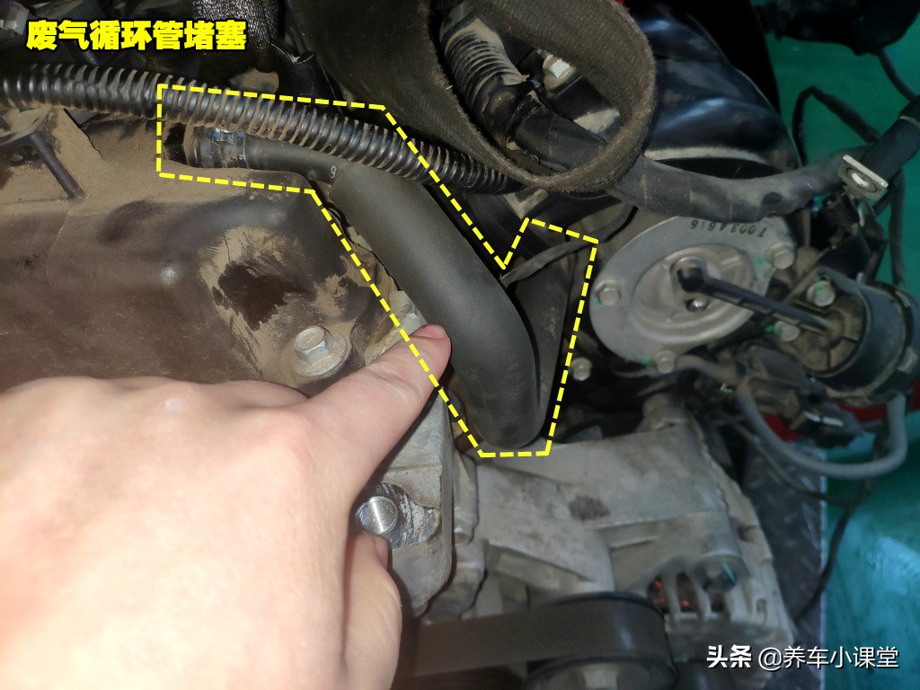 为啥机油漏油很难解决,曲轴后油封漏油与机油有关系吗