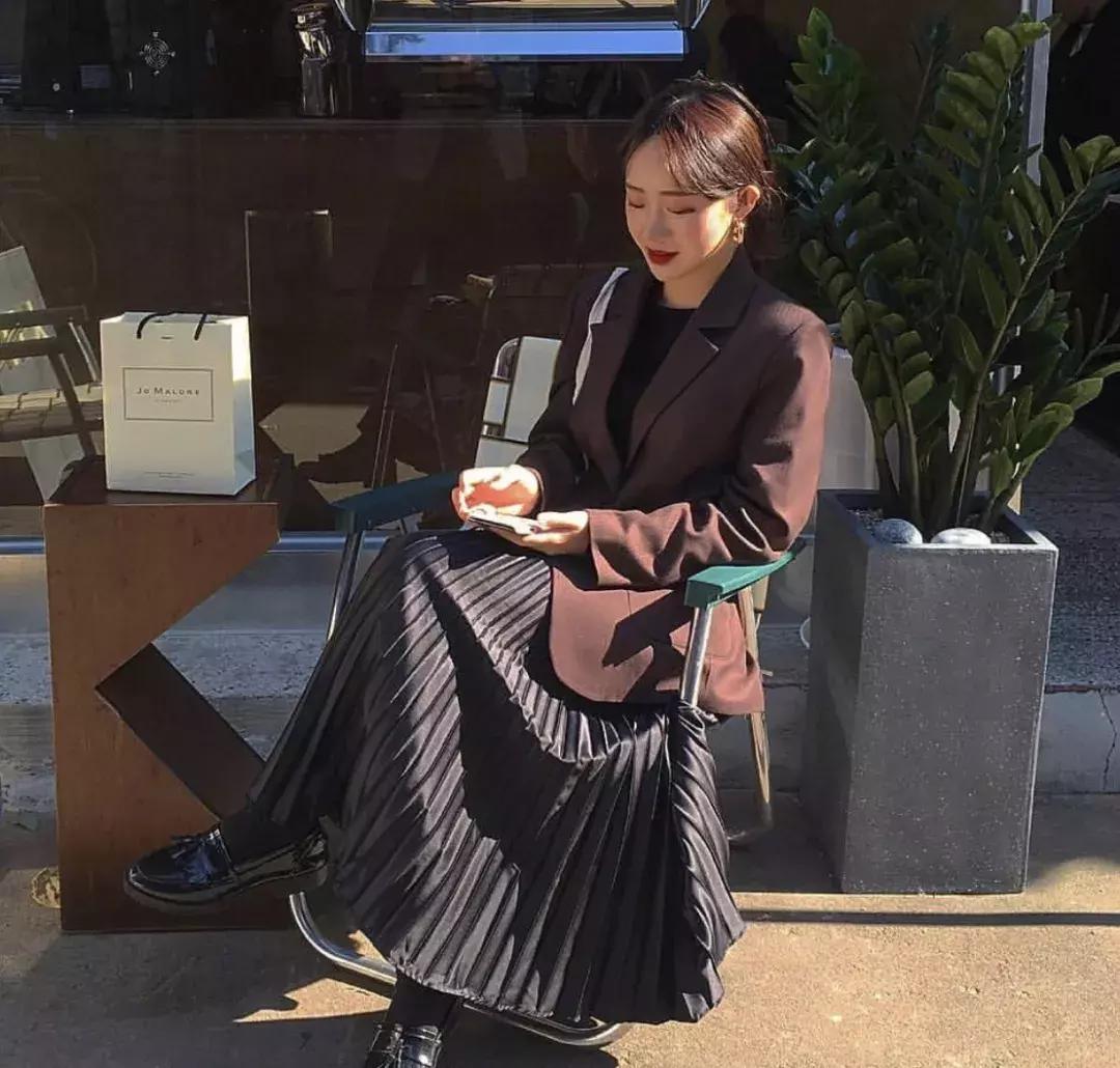 丝绒在冬天更有高级感,丝绒面料如何挑选