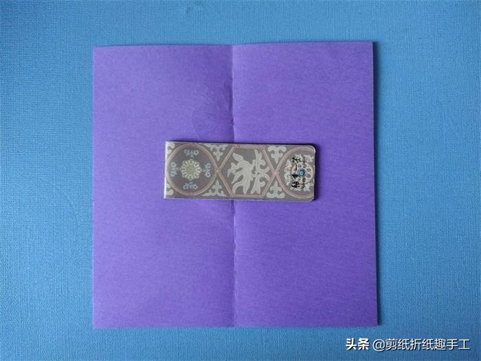 各种色调的郁金香有哪些寓意,紫色的郁金香高贵优雅的象征