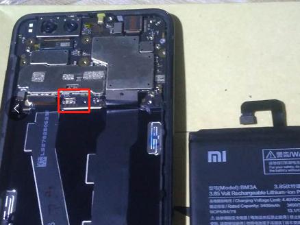 小米note3换完电池后自动重启,小米note3换电池教程品胜