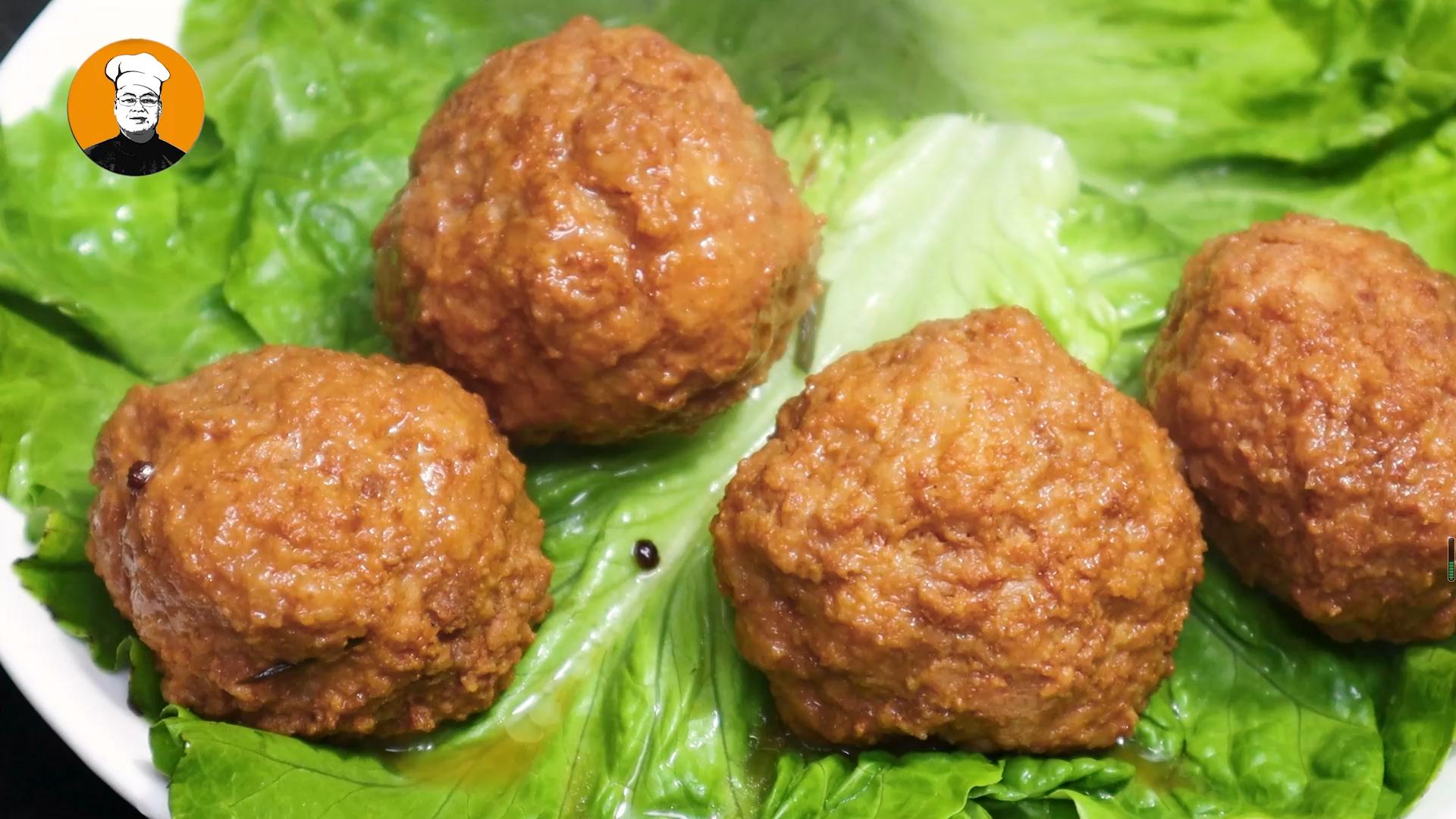 红烧狮子头的经典做法软烂入味,红烧狮子头详细教程