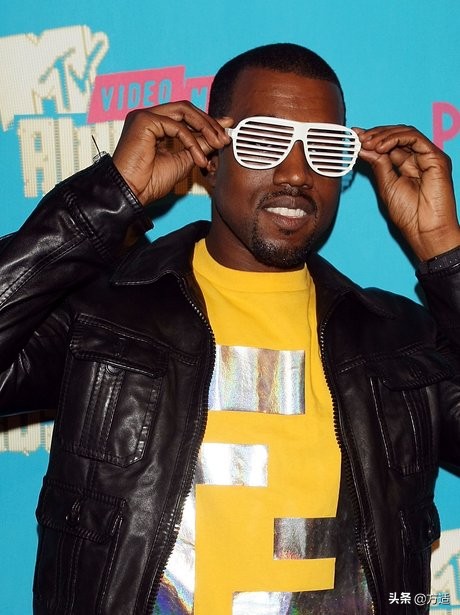 说唱歌手喜欢戴的眼镜,说唱歌手戴的无框眼镜推荐