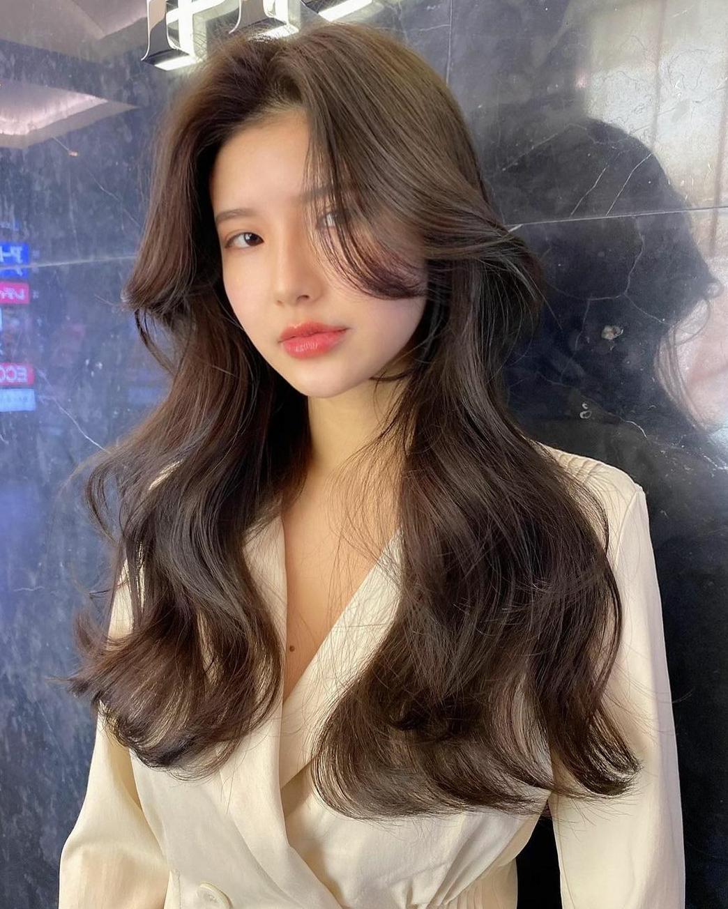 怎样剪刘海扎起来不嫌脸大,剪个刘海拯救一张脸