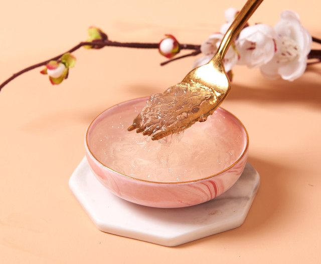 燕窝选购知识雨季燕窝和旱季燕窝,燕窝怎么吃好如何选购燕窝