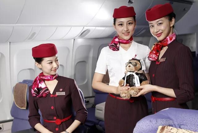 国内最短航班浦东飞虹桥,浦东机场直飞国际航线