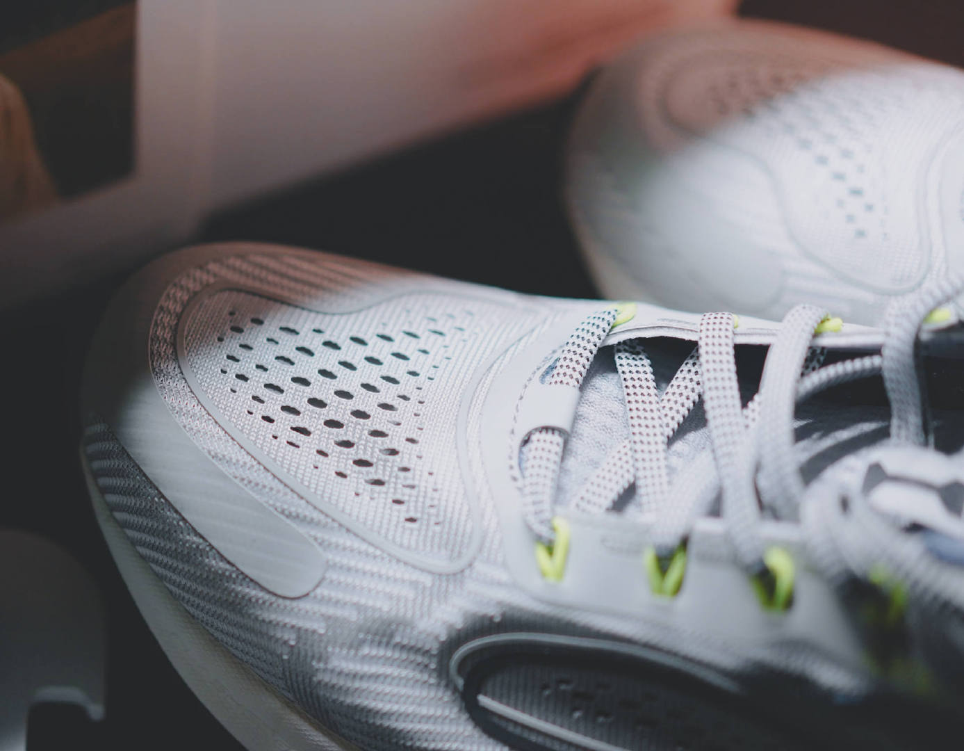 安踏咕咚联名怎么样,咕咚关联跑鞋