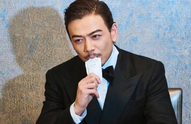 刘奕君杨烁朱亚文行走的荷尔蒙,行走的荷尔蒙杨烁和靳东谁更帅