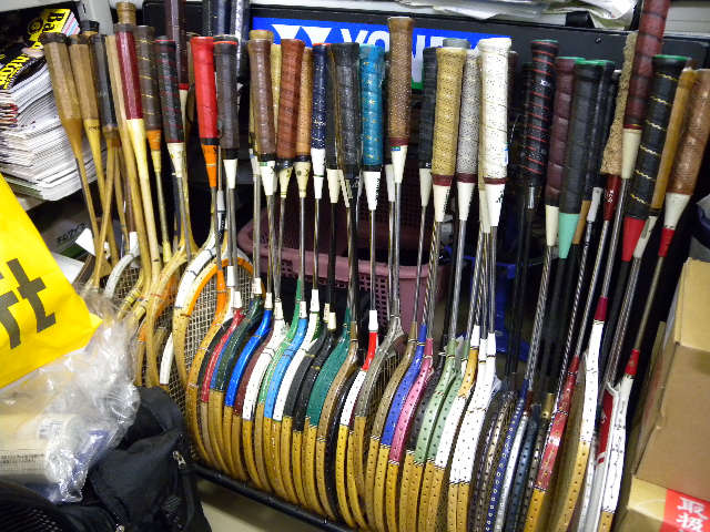 揭秘全碳素羽毛球拍制作流程,羽毛球拍生产过程解说