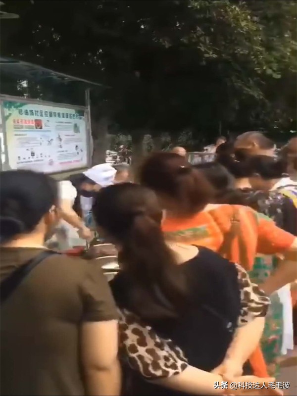 地摊现加工香辣酱加盟店,现做香辣酱加盟