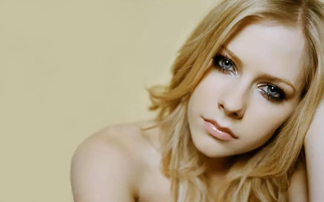 艾薇儿dj打碟,艾薇儿麻辣鸡