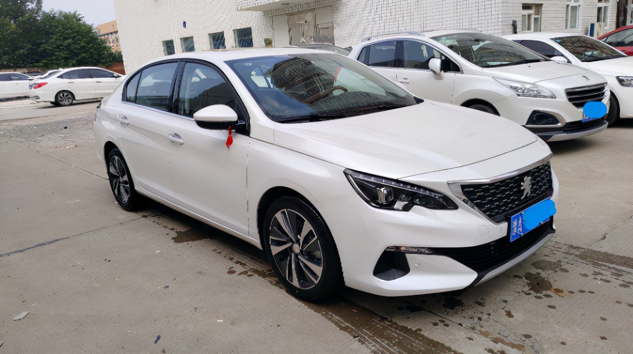 10款标致4081.6手动挡真实油耗,降价也卖不动的车