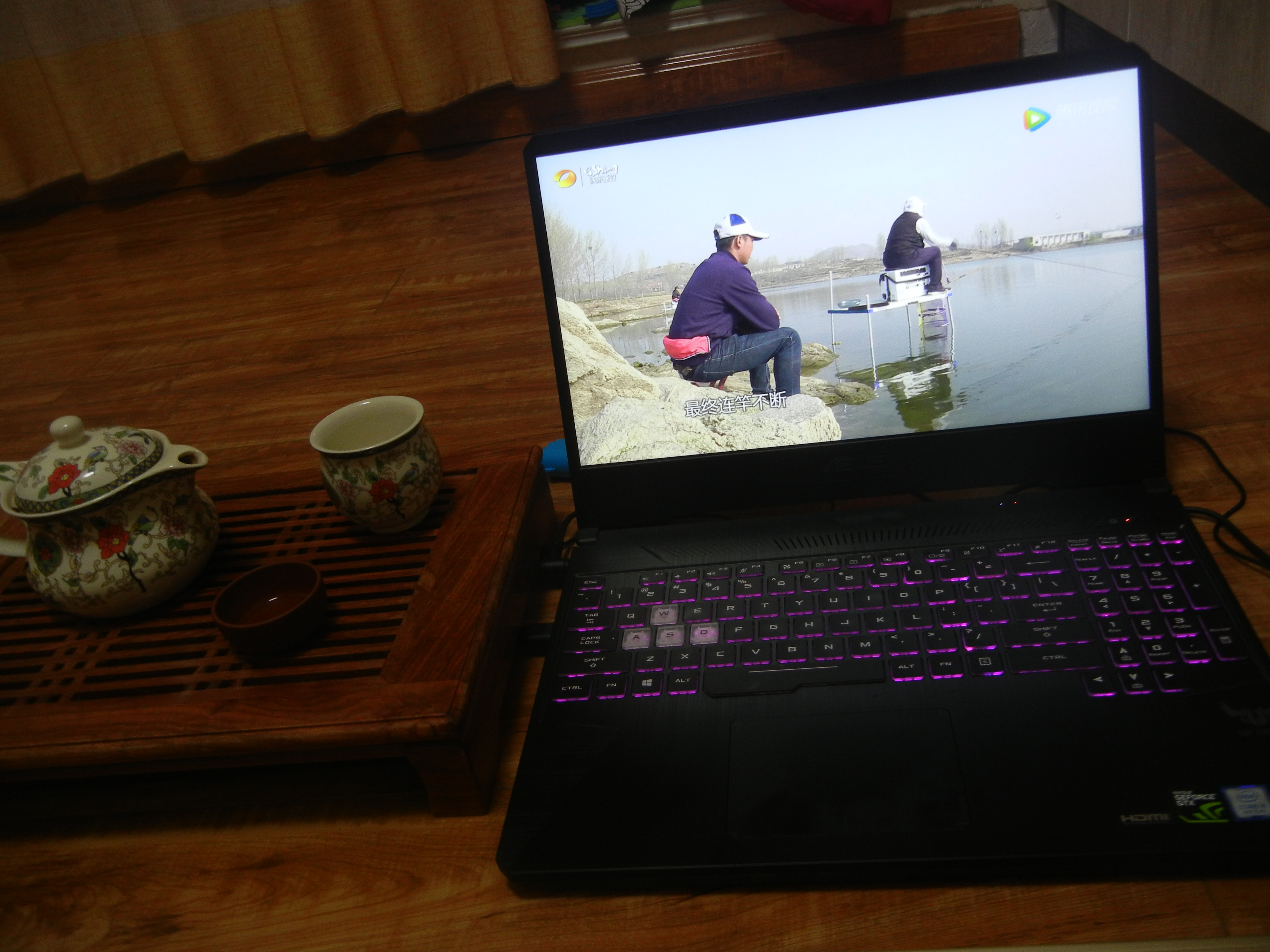 小毛钓鱼饵料,小小的钓鱼装备