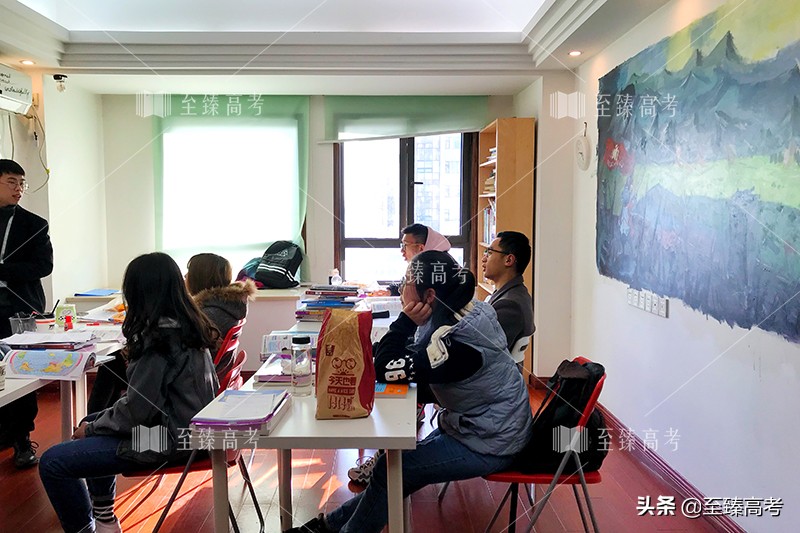 湖北美术生本科学校,湖北美术学院是线上还是线下考试