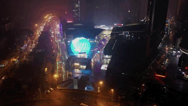 光谷广场地下综合体照片,光谷地下综合体和地下长廊