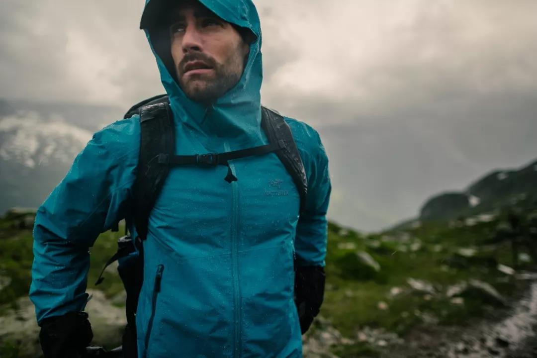 始祖鸟到底好在哪,始祖鸟真的值得买吗