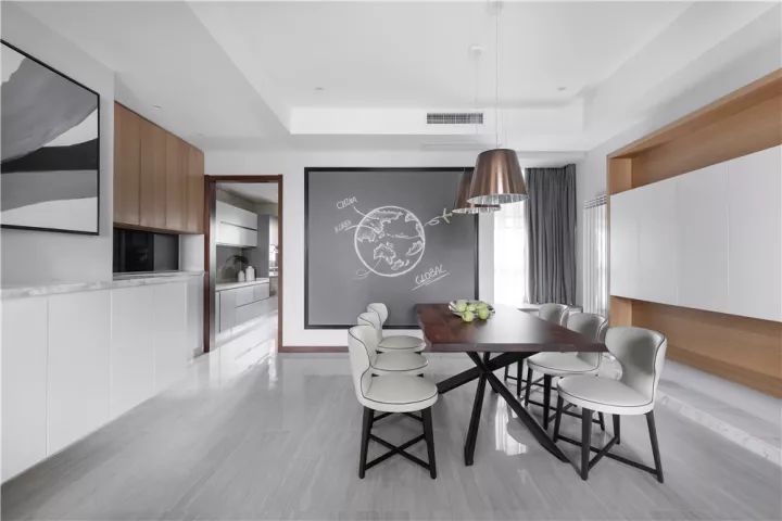 简约穷酸风,现代简约风又叫穷装风