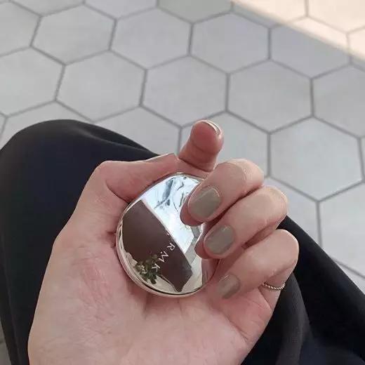 平价腮红收敛色和膨胀色的推荐,低饱和裸杏色腮红推荐