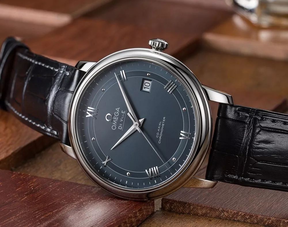 万元适合年轻人戴的表,30岁男人戴什么手表2万左右新表