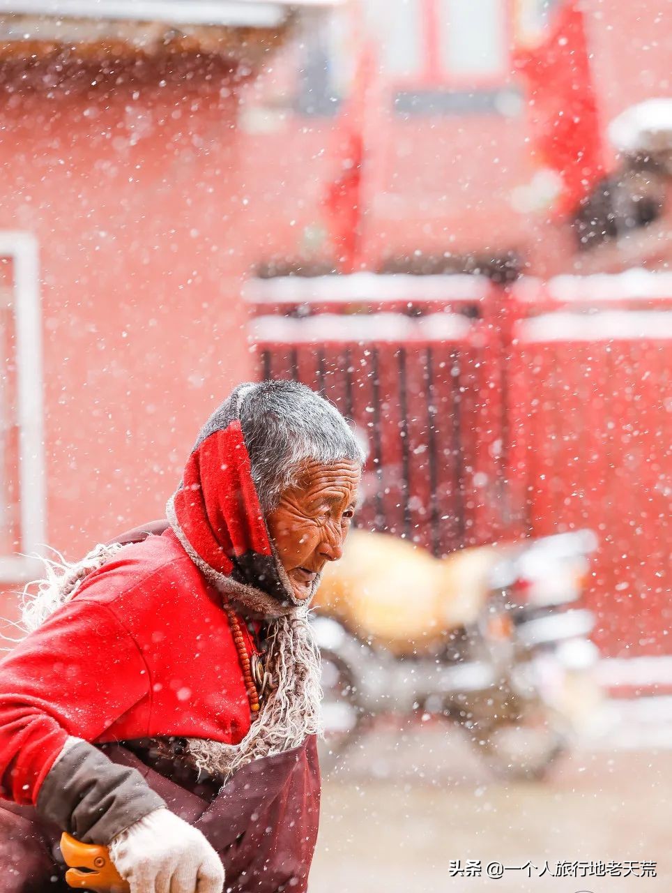 忽然想去自驾游了,想去川西看星空