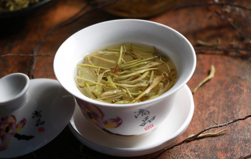 干金银花自制金银花茶的做法,金银花茶制作正确方法