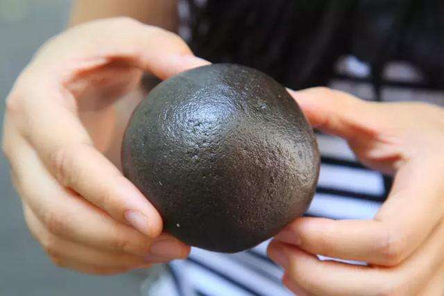 粗大事了！乔馋包子店一夜被黑