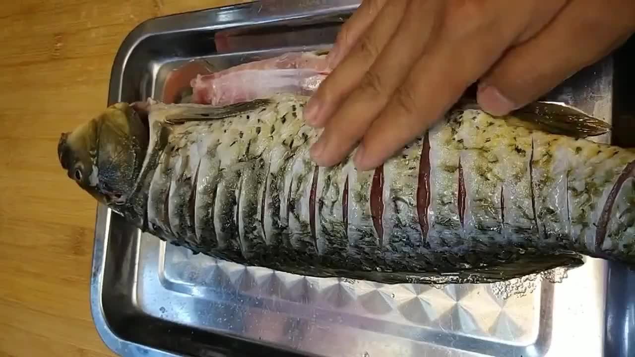 四川麻辣烤鱼酱的做法,正宗烤鱼做法红油