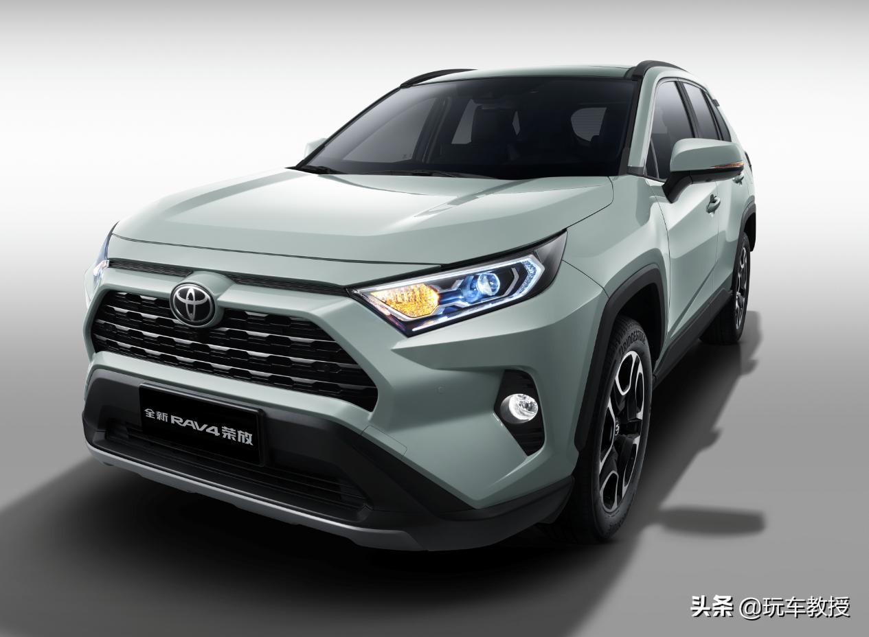两种动力三种四驱RAV4荣放这台“神车”到底该怎么选？